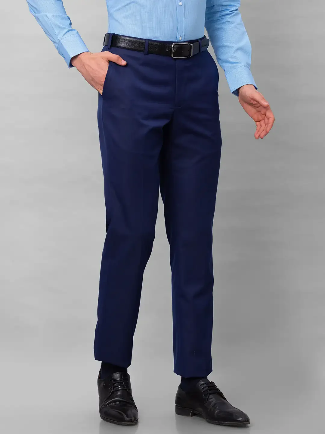 Park Avenue Men Blue Structure Smart Fit Polyester Blend Trousers - Image 2
