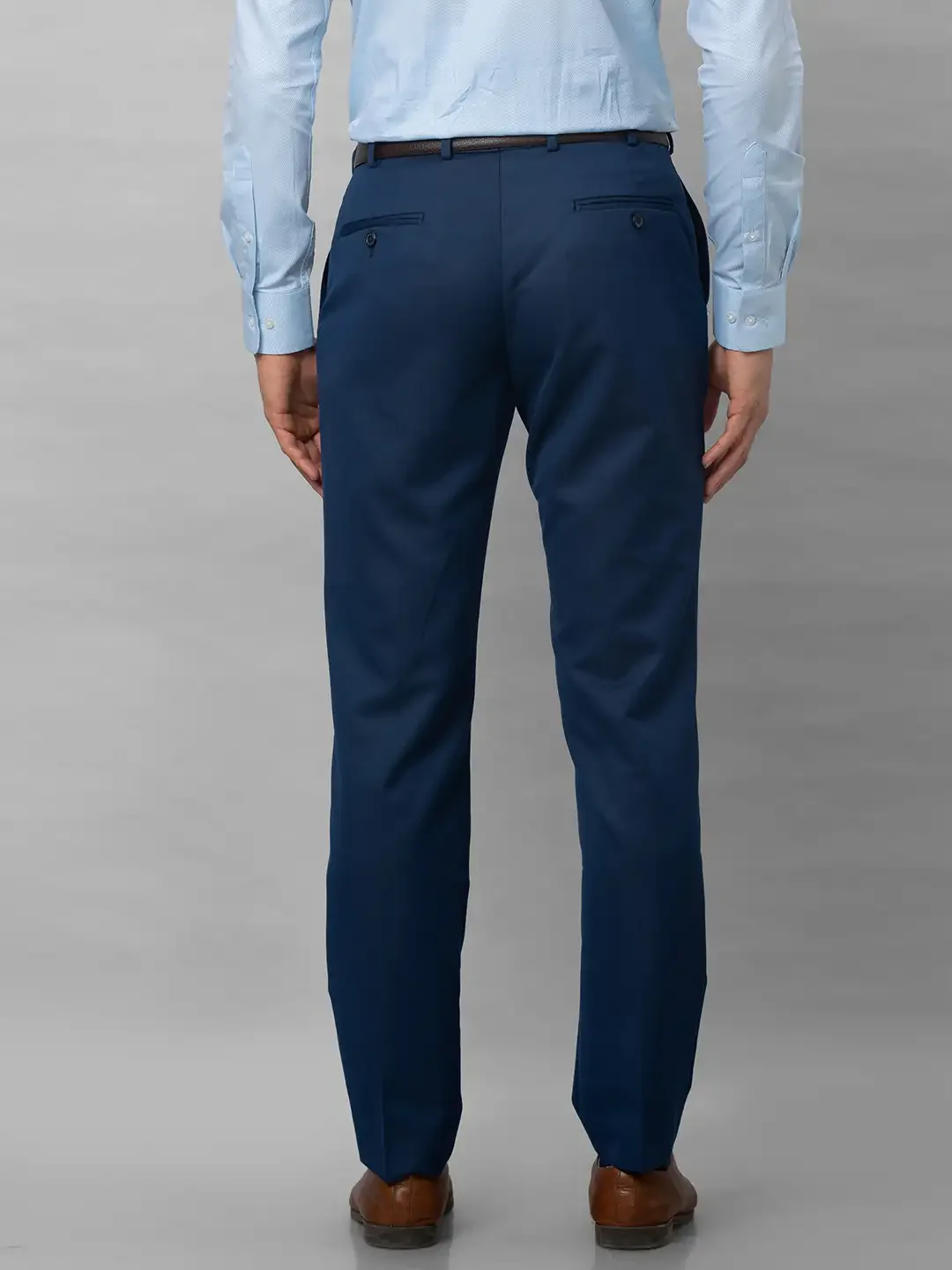 Park Avenue Men Blue Structure Smart Fit Polyester Blend Trousers - Image 4