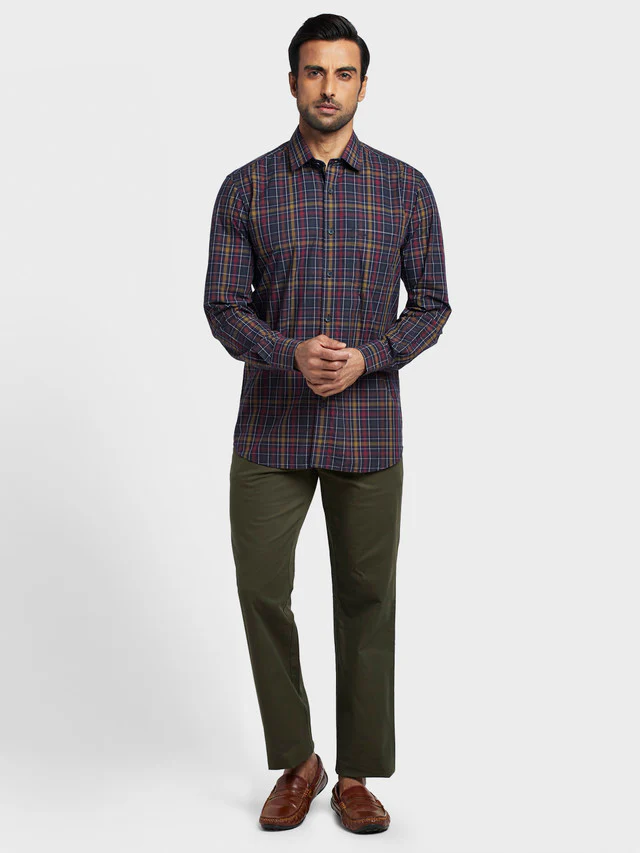 Colorplus Green Solid Tailored Fit Cotton Blend Trouser - Image 5