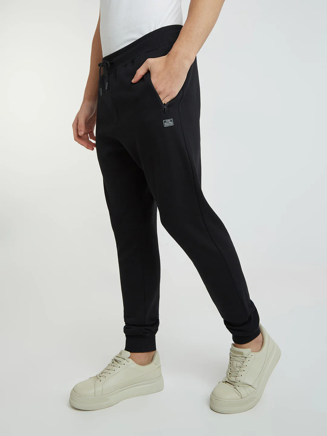 ColorPlus Men Black Solid Regular Fit Cotton Blend Jogger - Image 3