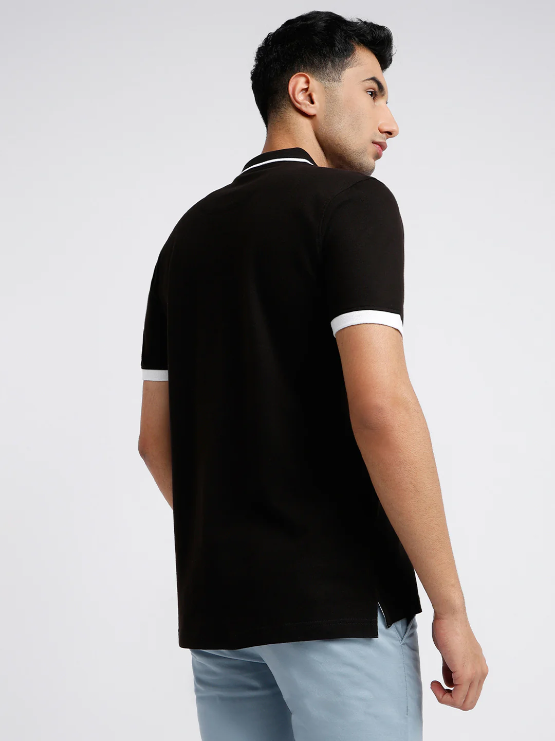 Colorplus Men Black Solid Regular Fit Cotton Blend T-Shirt - Image 4
