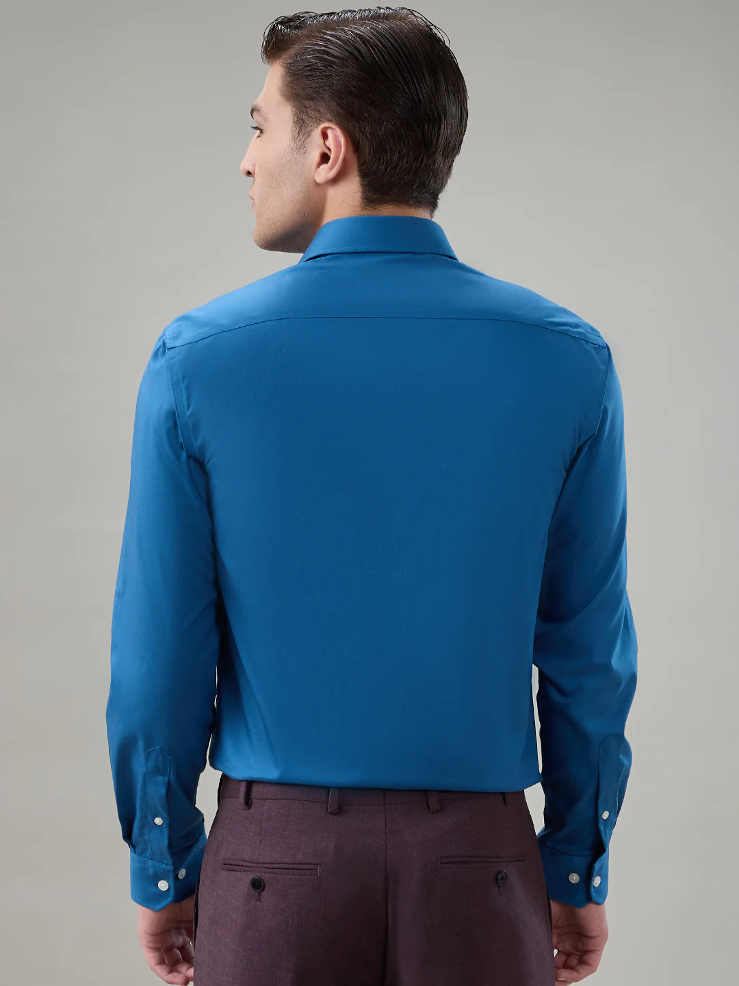 Colorplus Men Blue Solid Regular Fit Cotton Casual Shirt - Image 4