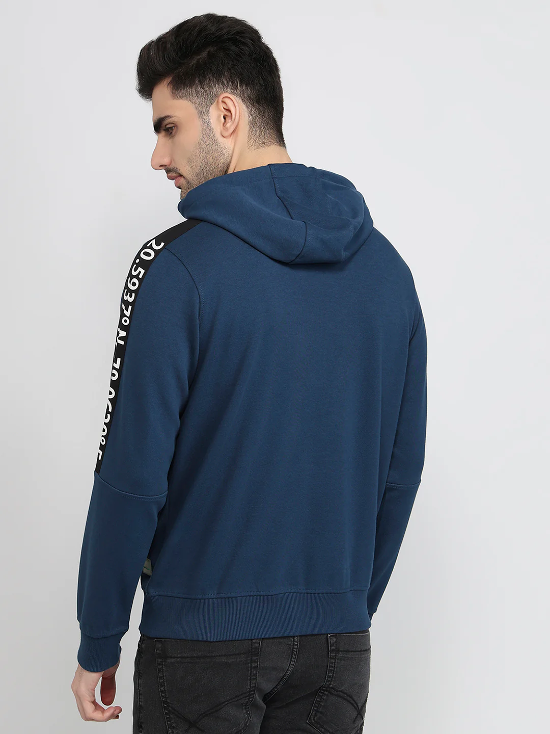 Colorplus Men Blue Solid Regular Fit Polyester Blend Sweatshirt - Image 4