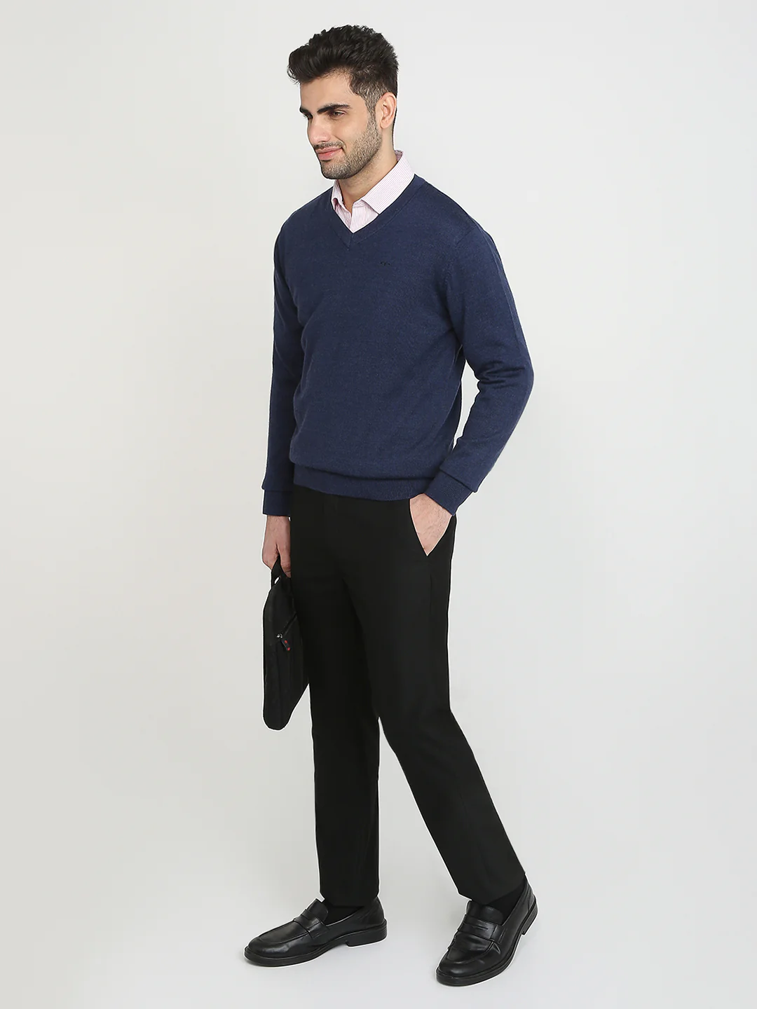 Colorplus Men Blue Solid Regular Fit Wool Blend Full Sleeve V Neck Collar Sweater - Image 5
