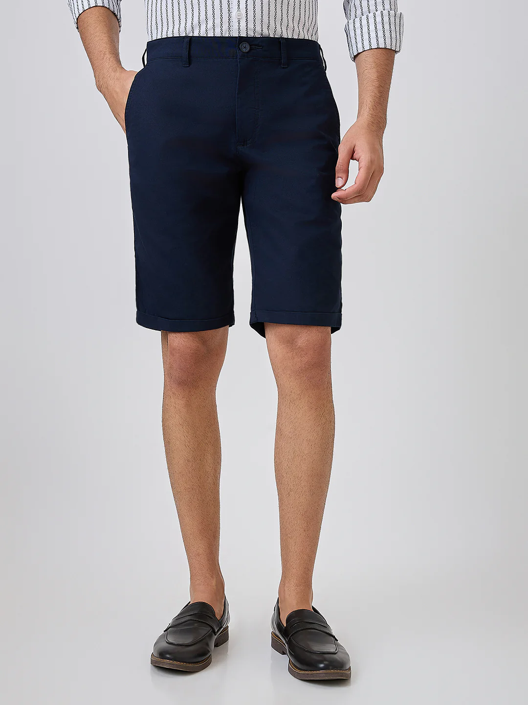 Colorplus Men Blue Twill Regular Fit Cotton Blend Shorts