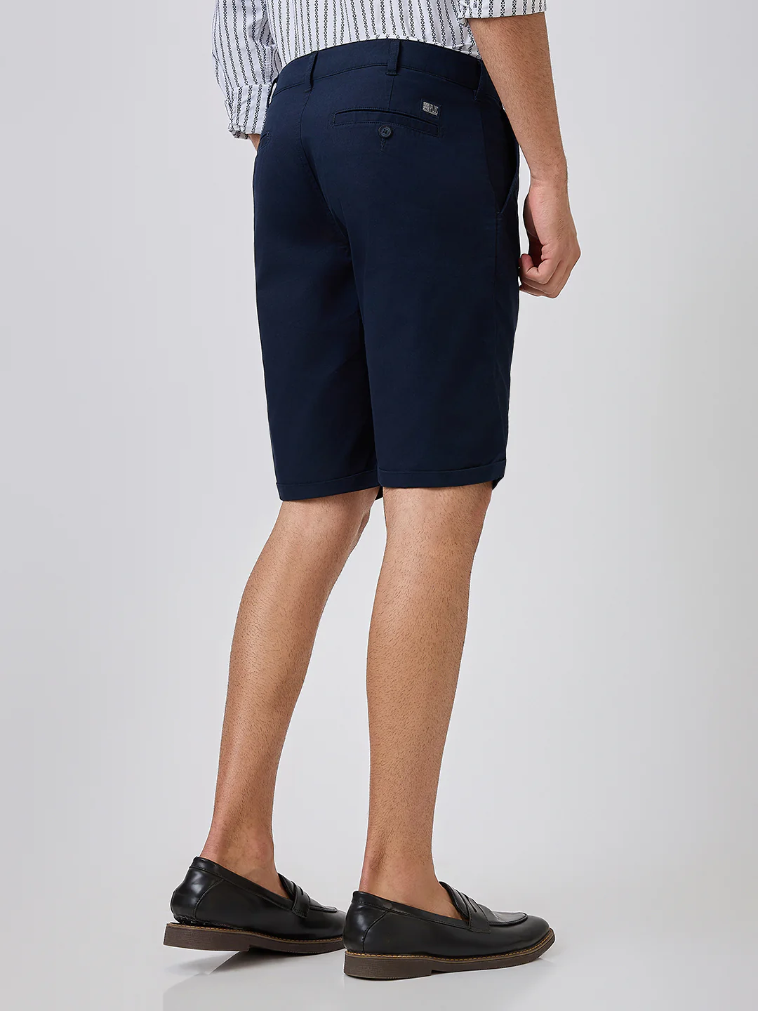Colorplus Men Blue Twill Regular Fit Cotton Blend Shorts - Image 4
