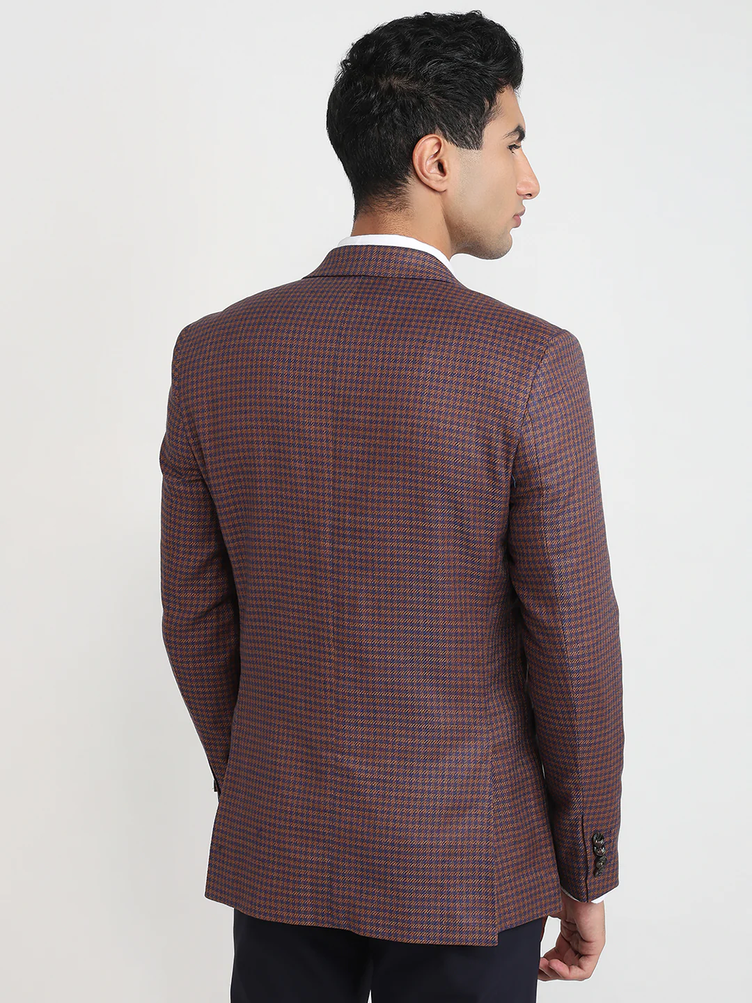 Colorplus Men Brown Checks Regular Fit Cotton Blend Blazer - Image 4