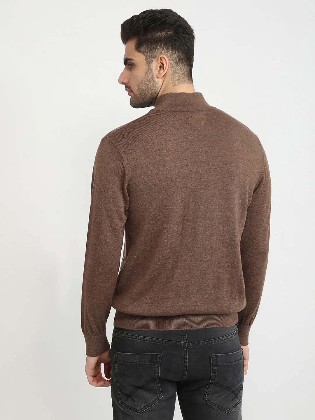 Colorplus Men Brown Solid Regular Fit Wool Blend Full Sleeve V Neck Collar Sweater - Image 4