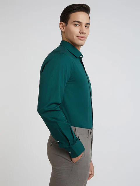 Colorplus Men Green Plain Regular Fit Cotton Shirt - Image 2
