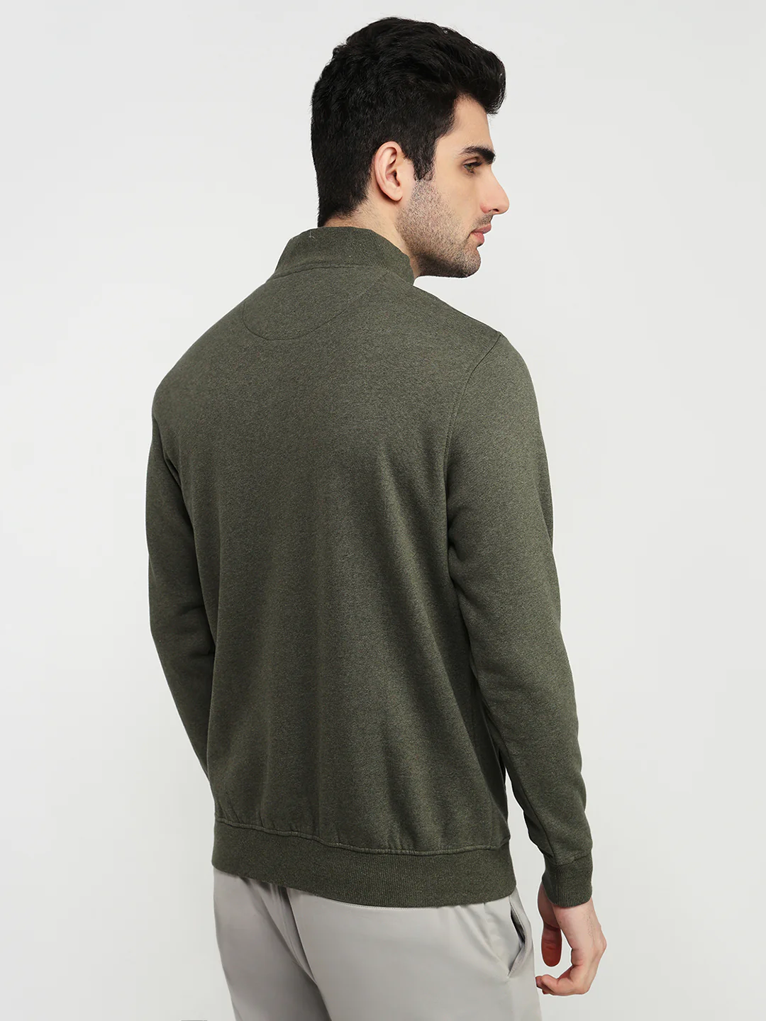 Colorplus Men Green Solid Regular Fit Cotton Blend Sweatshirt - Image 4