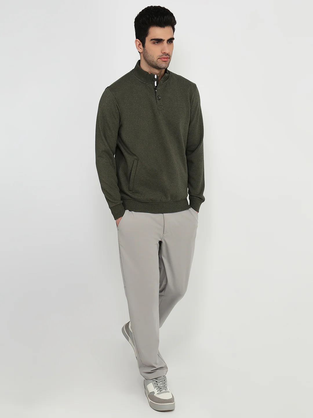 Colorplus Men Green Solid Regular Fit Cotton Blend Sweatshirt - Image 5
