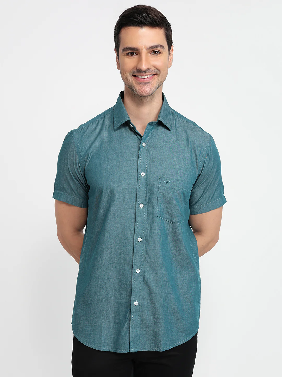Colorplus Men Green Solid Regular Fit Cotton Casual Shirt
