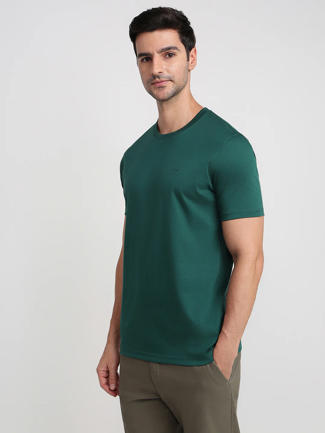 Colorplus Men Green Solid Regular Fit Cotton Half Sleeve Round Neck Collar T-Shirt - Image 2