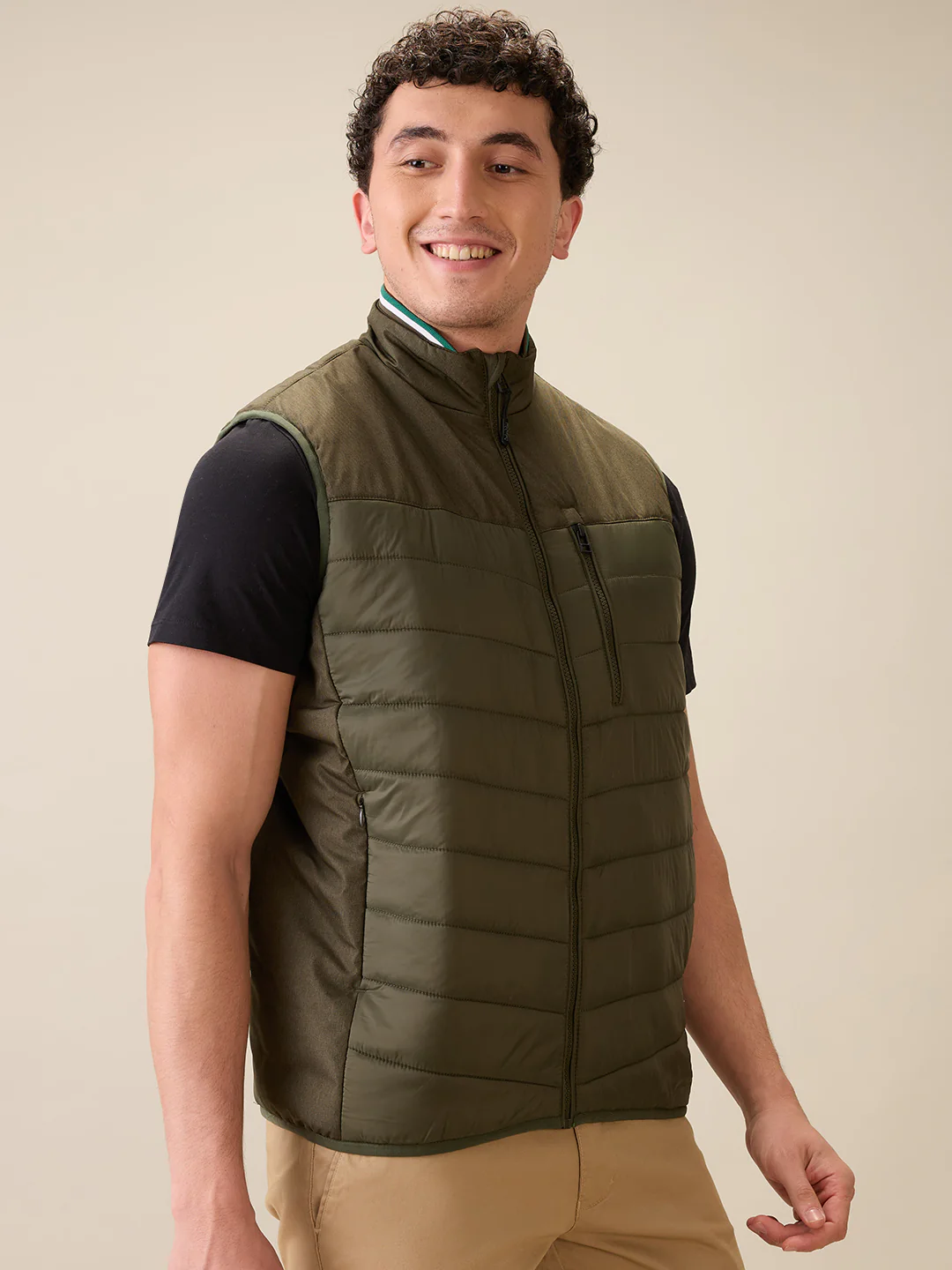 Colorplus Men Green Solid Regular Fit Polyester Sleeveless Jacket - Image 2