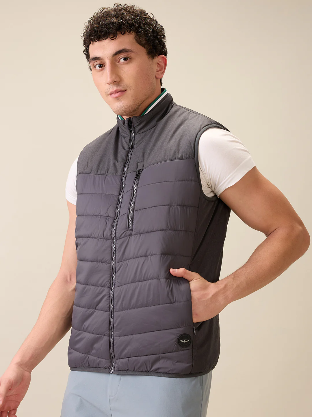 Colorplus Men Grey Solid Regular Fit Polyester Sleeveless Jacket - Image 3