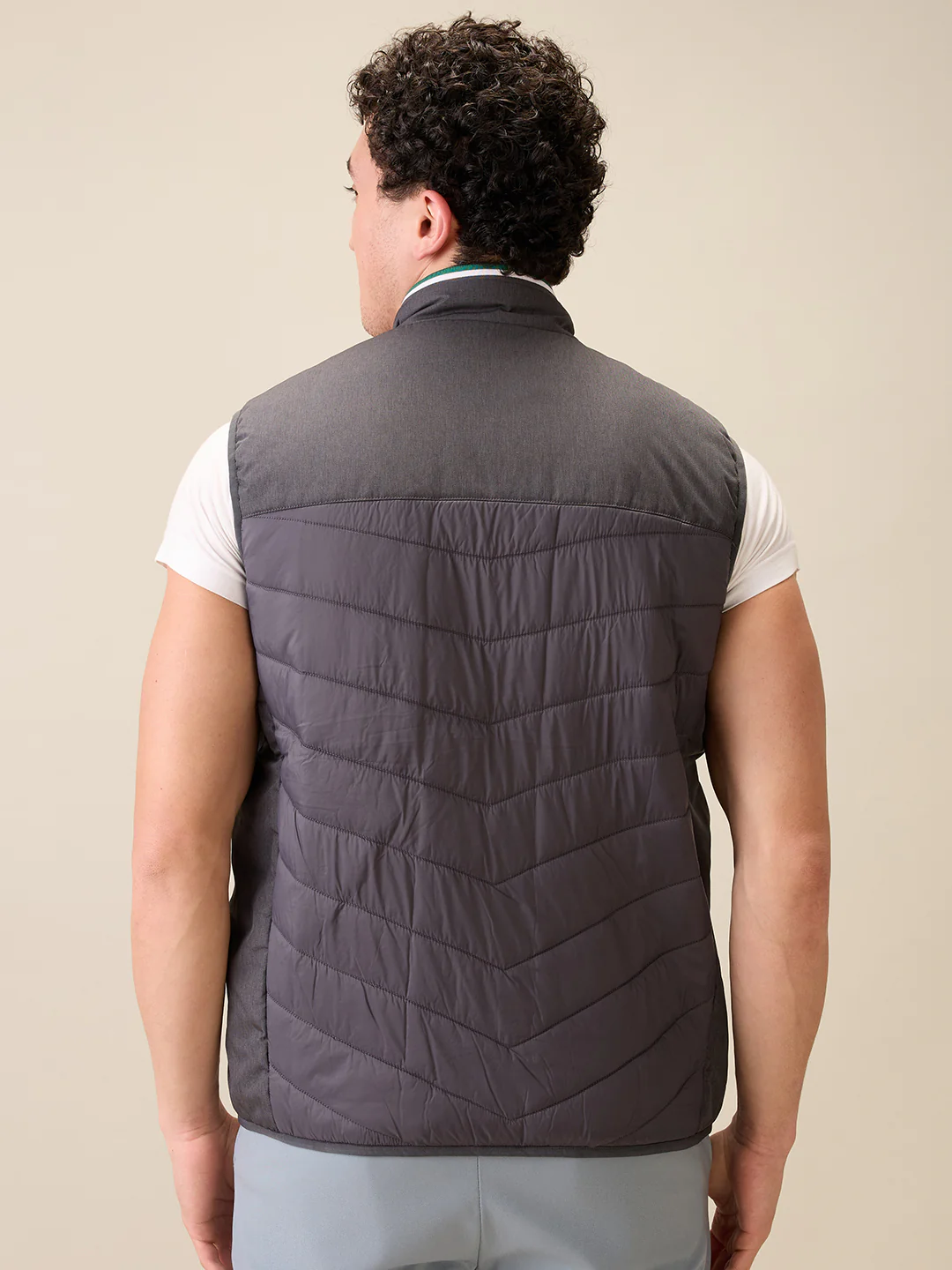 Colorplus Men Grey Solid Regular Fit Polyester Sleeveless Jacket - Image 4