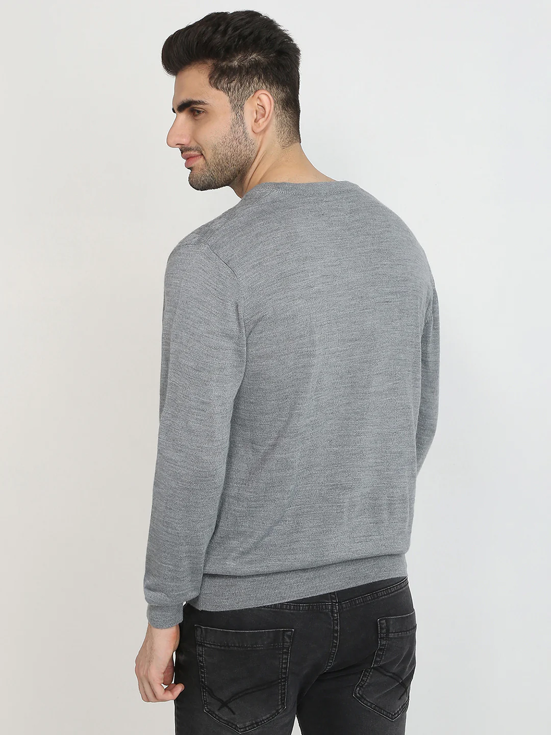 Colorplus Men Grey Solid Regular Fit Wool Blend Full Sleeve V Neck Collar Sweater - Image 4