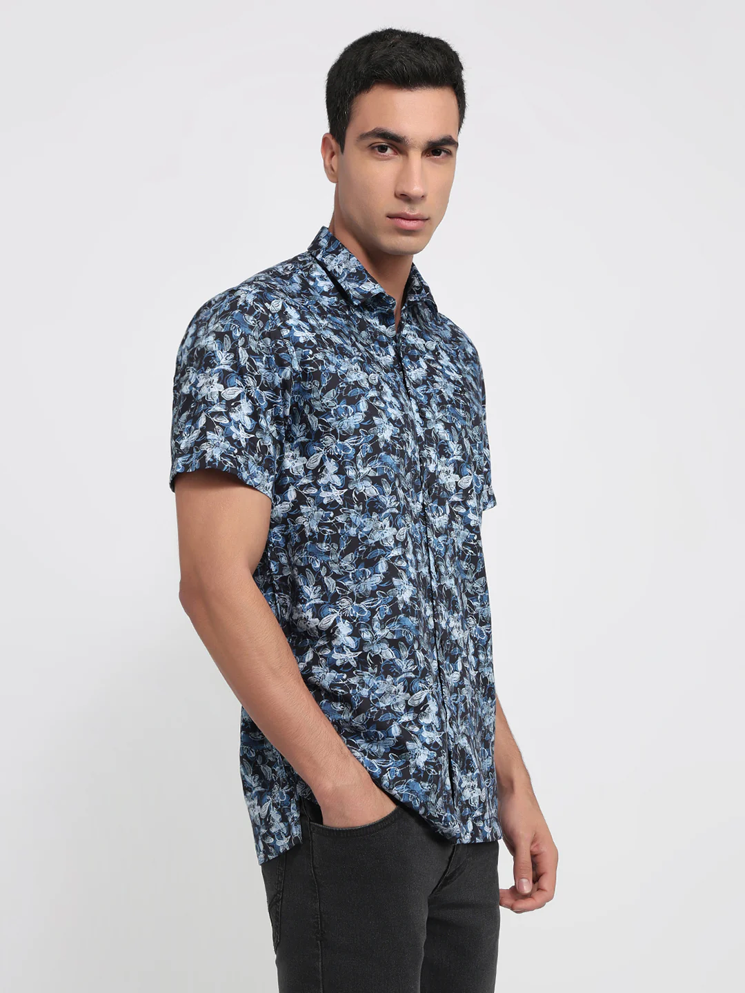 Colorplus Men Regular Fit Print Pattern Cotton Blend Half Sleeve Casual Shirt - Image 2