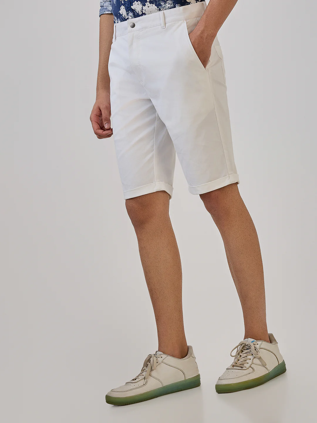 Colorplus Men White Twill Regular Fit Cotton Blend Shorts - Image 2