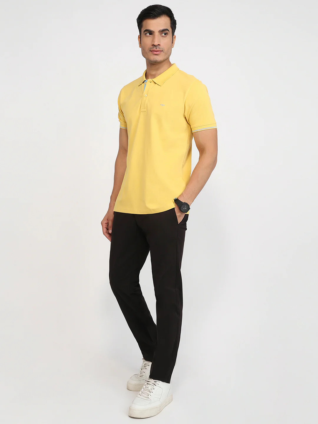 Colorplus Men Yellow Solid Regular Fit Cotton Blend T-shirt - Image 5