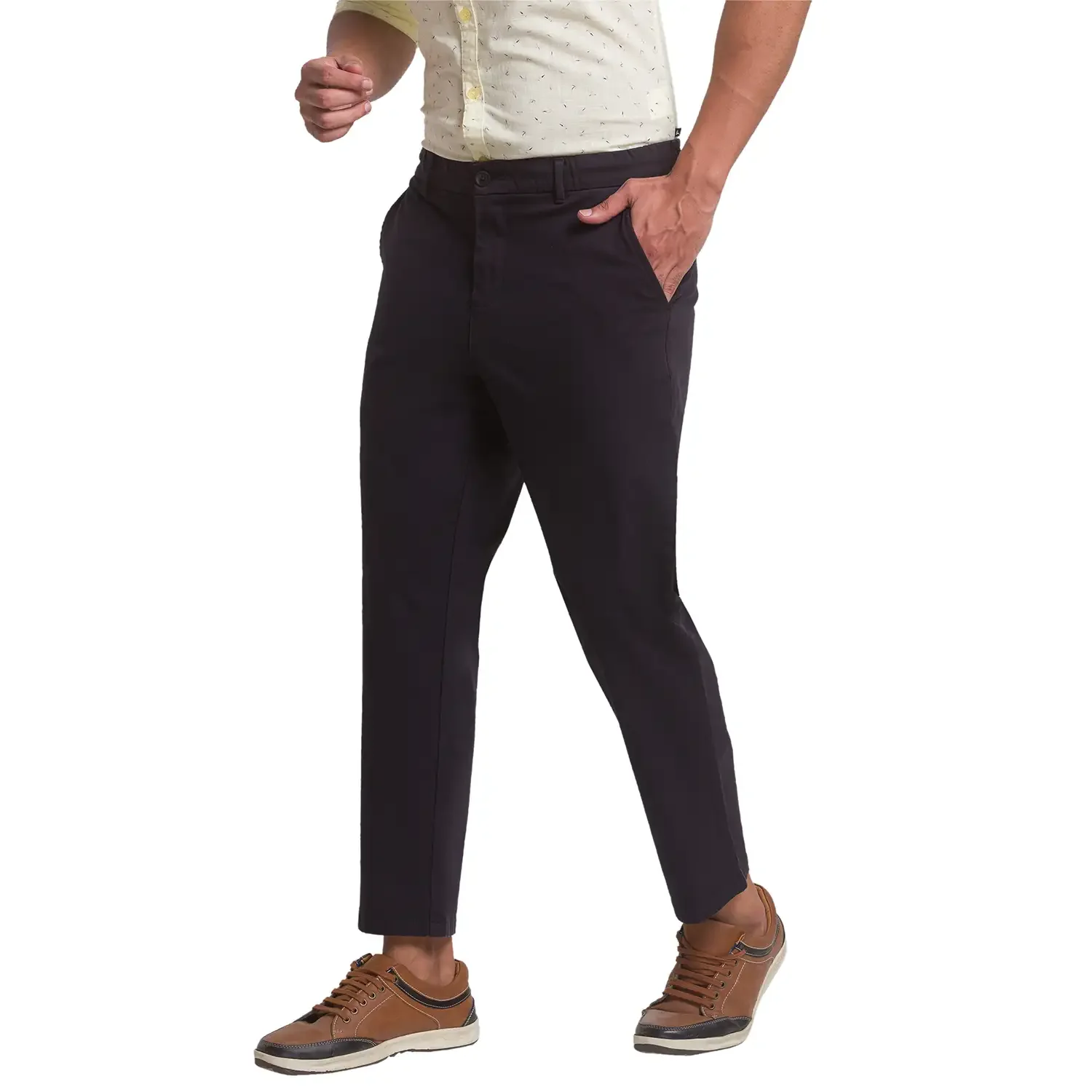 Men Black Carrot Fit Solid Cotton Blend Trouser - Image 3