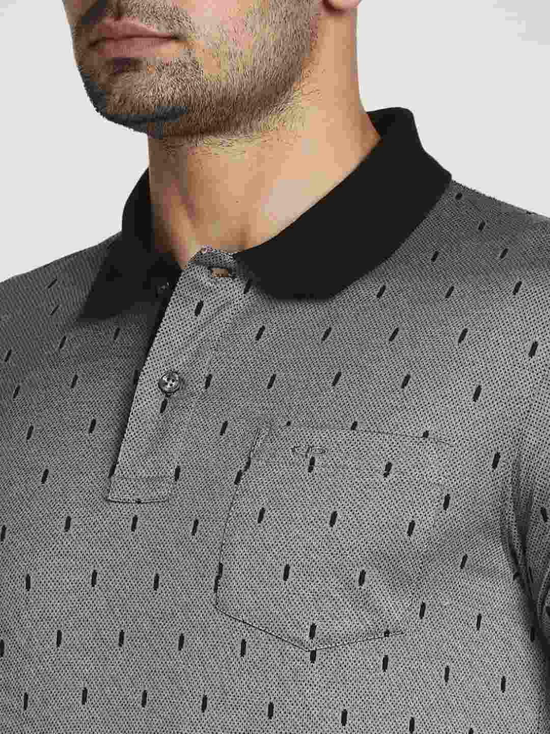 Men Black Classic Fit Solid Cotton Half Sleeve T-Shirt - Image 2