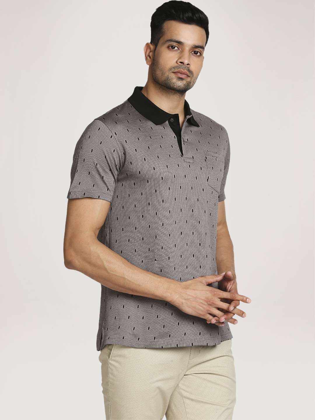 Men Black Classic Fit Solid Cotton Half Sleeve T-Shirt - Image 5