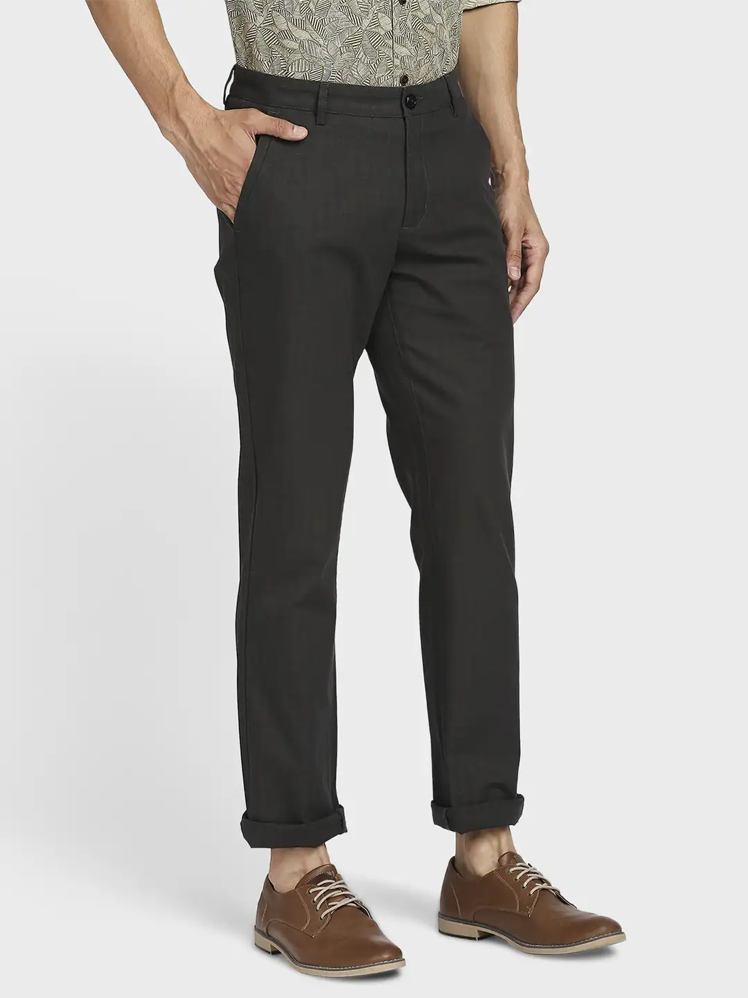Men Black Contemporary Fit Checks Cotton Blend Trouser - Image 2