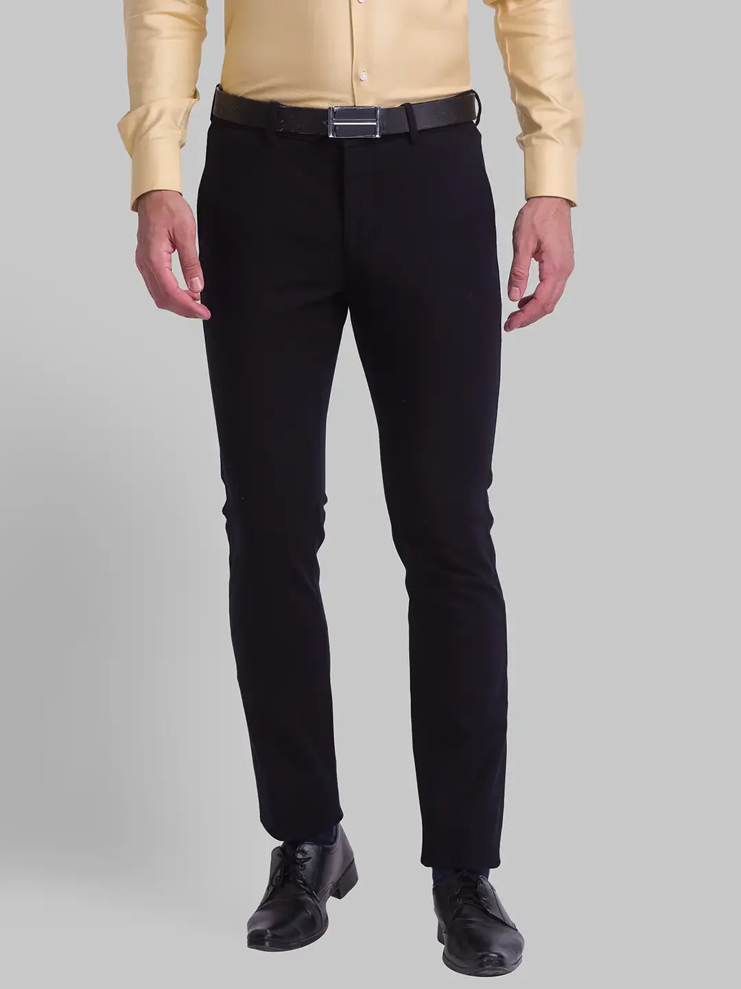 Men Black Neo Classic Fit Solid Cotton Blend Trouser