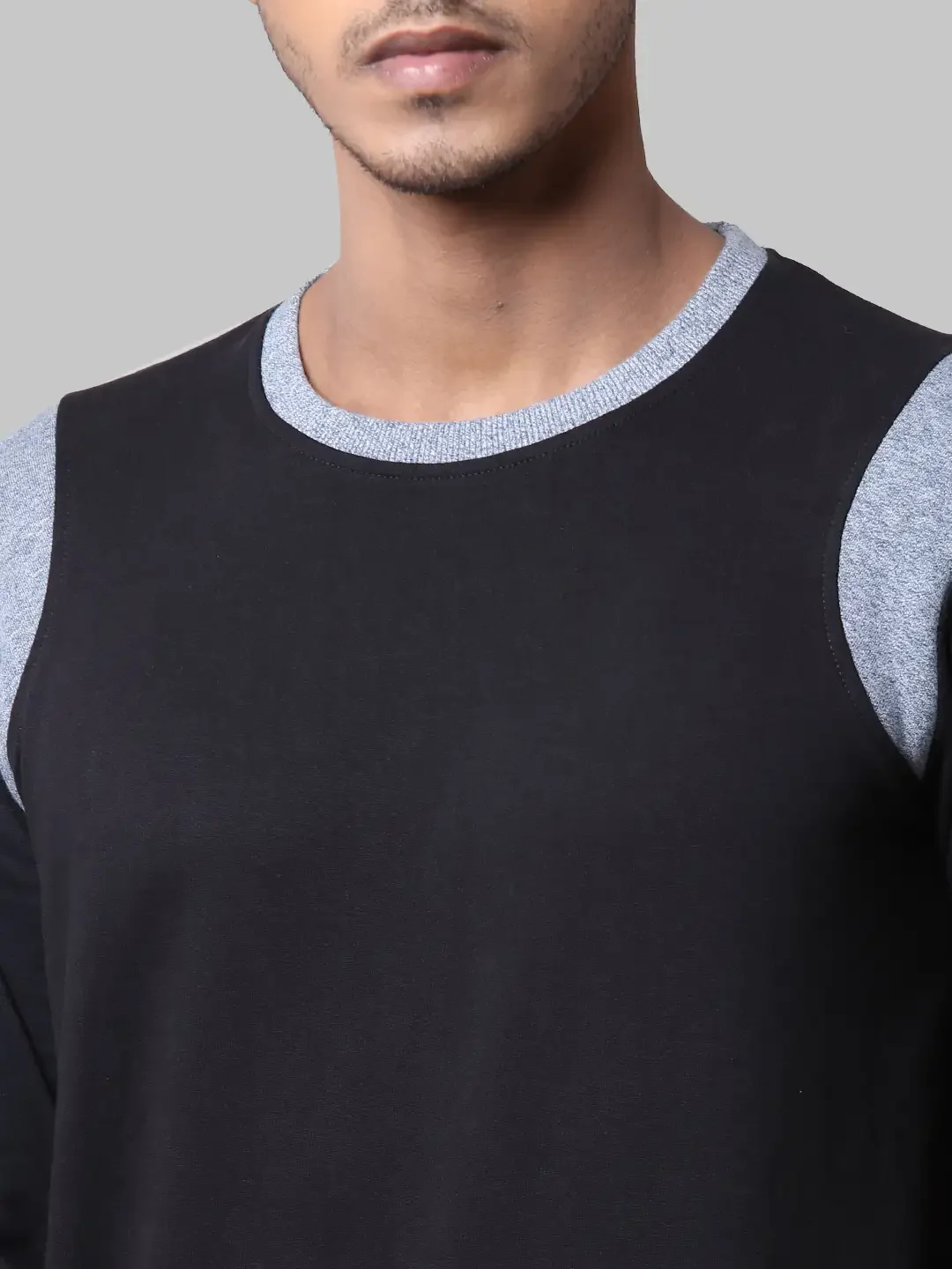 Men Black Regular Fit Solid Cotton Polyester Blend Round Collar Sweatshirts - Image 6