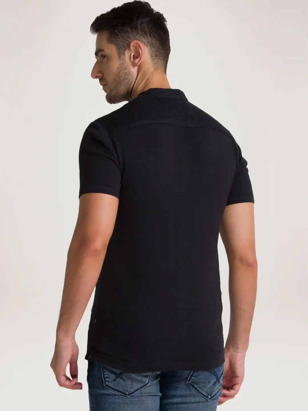 Men Black Regular Fit Solid Linen T-Shirt - Image 3