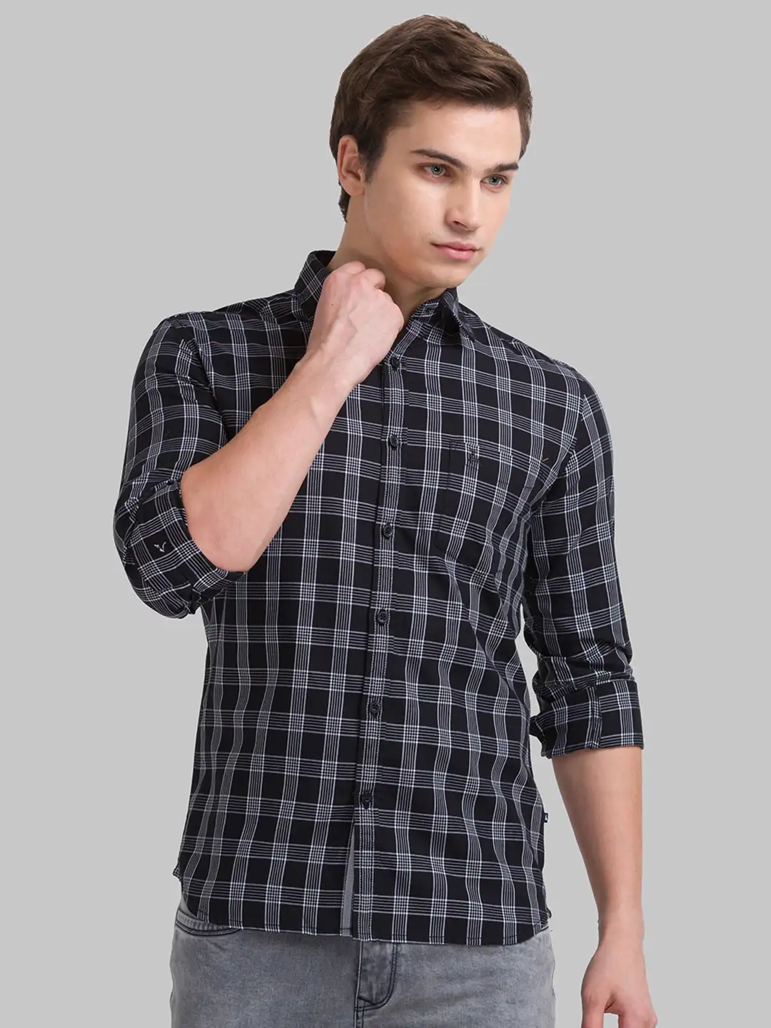 Men Black Slim Fit Checks Cotton Full Sleeve Shirts