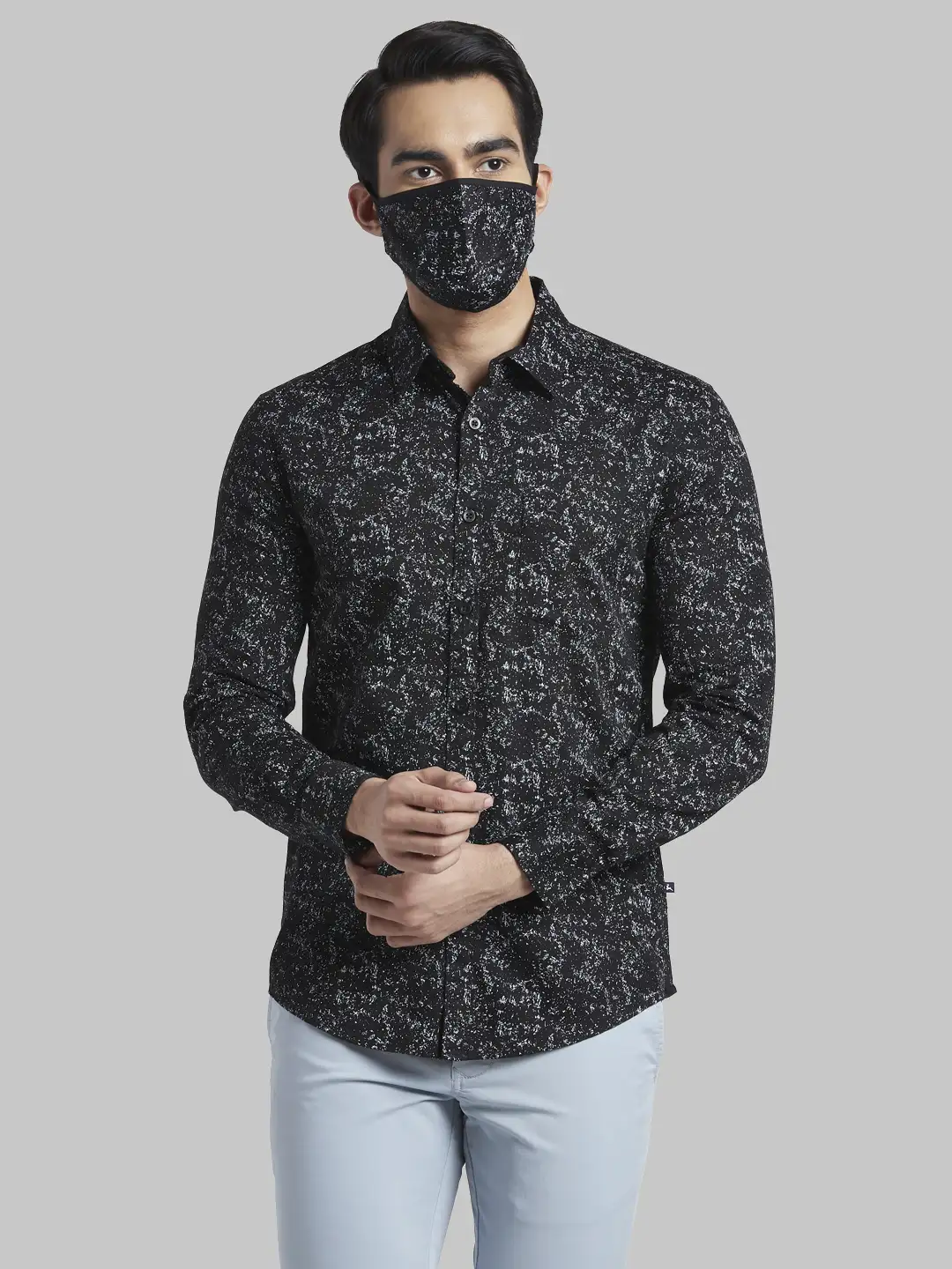 Men Black Slim Fit Print Cotton Full Sleeve Shirts