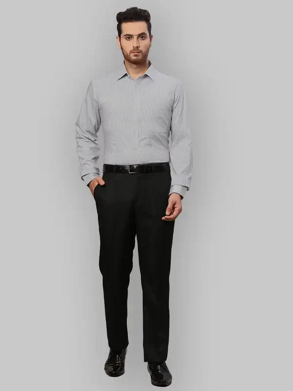 Men Grey Slim Fit Stripe Cotton Shirts - Image 5