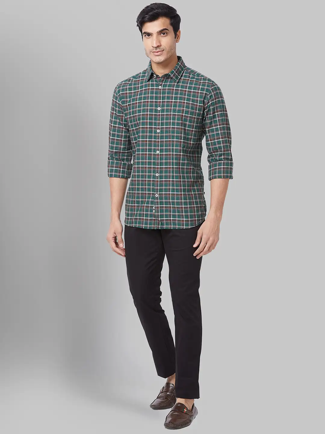 Men Black Slim Tapered Fit Solid Cotton Blend Trouser - Image 5