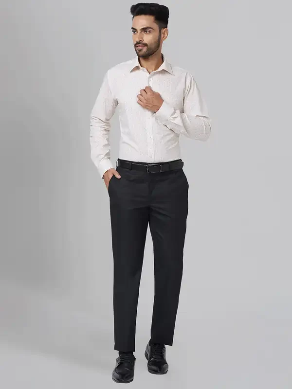 Park Avenue Men Black Smart Fit Structure Trouser - Image 5