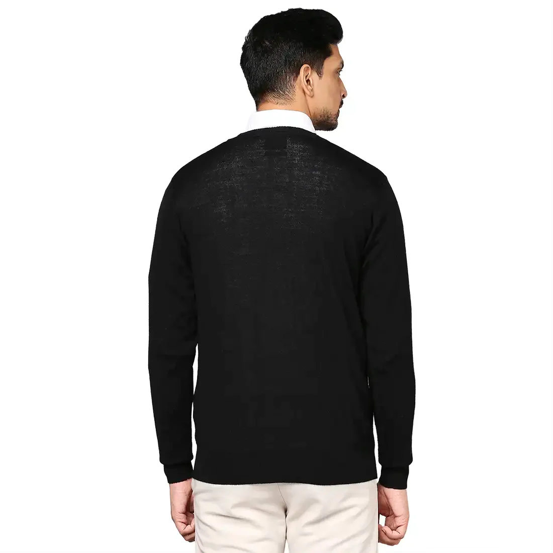 Men Black Solid Merino Wool Full Sleeve V Neck Collar Sweaters - Image 4