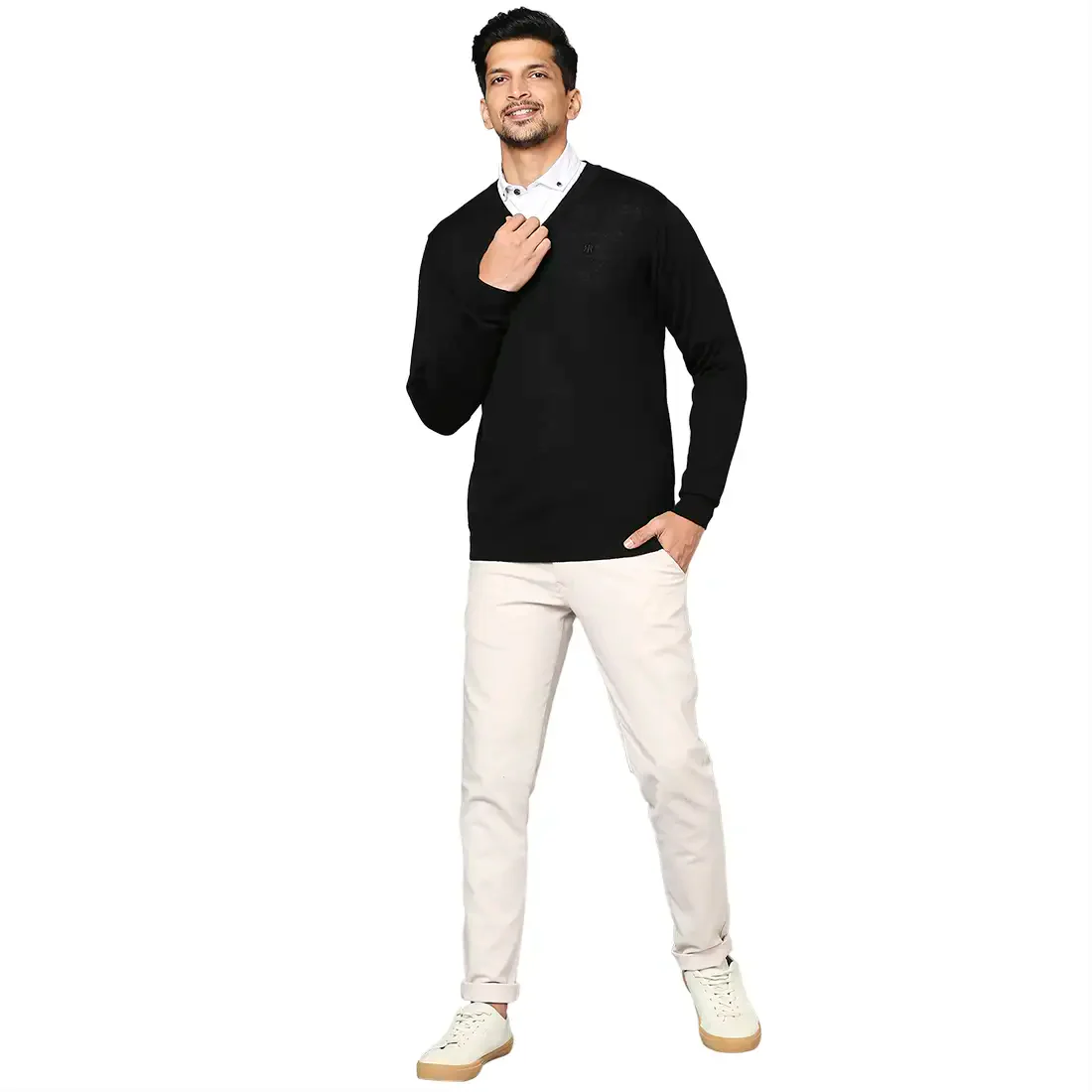 Men Black Solid Merino Wool Full Sleeve V Neck Collar Sweaters - Image 5