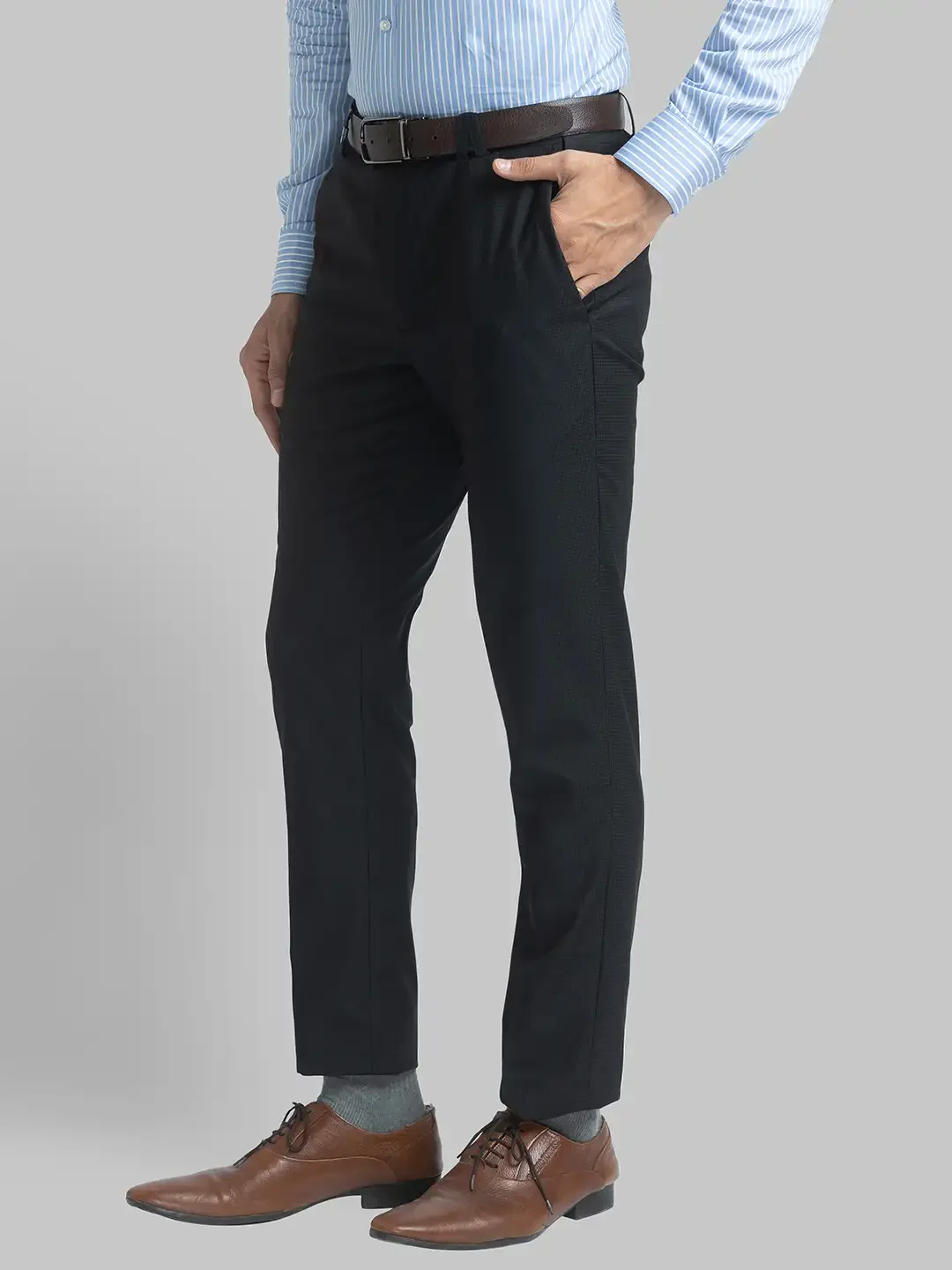 Men Black Super Slim Fit Checks Small Polyester Blend Trouser - Image 2