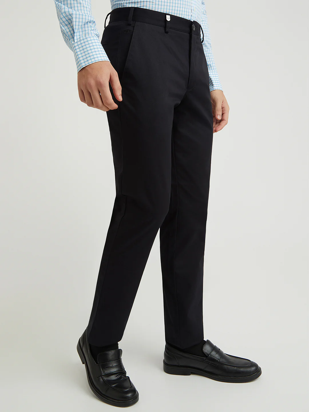 Men Black Super Slim Fit Solid Cotton Blend Trouser - Image 2