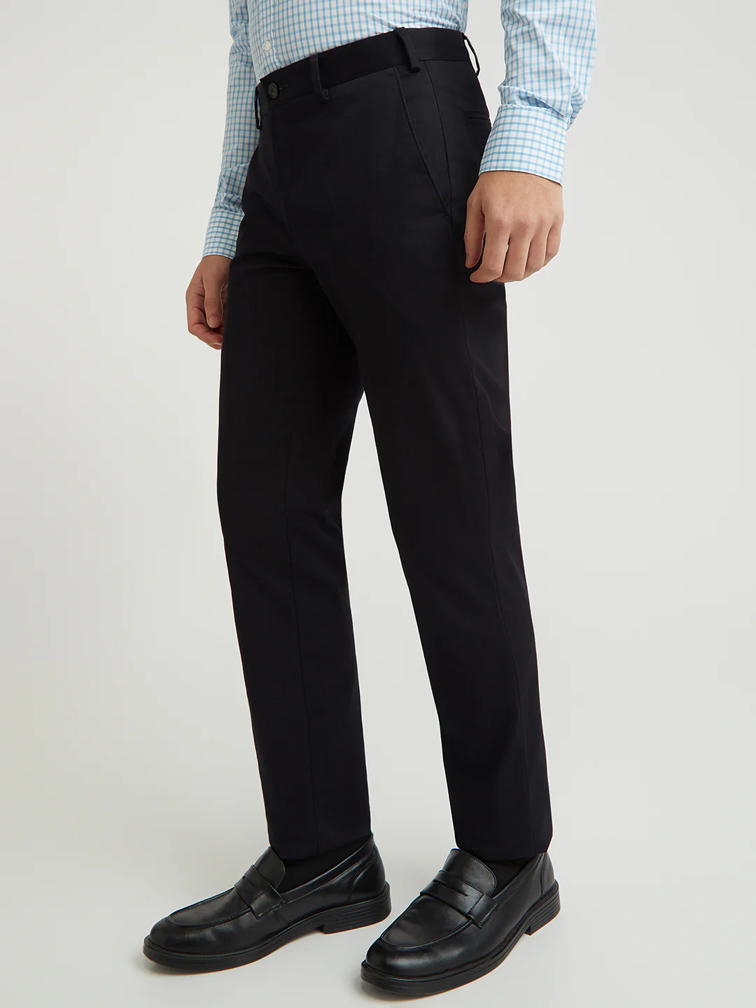 Men Black Super Slim Fit Solid Cotton Blend Trouser - Image 3