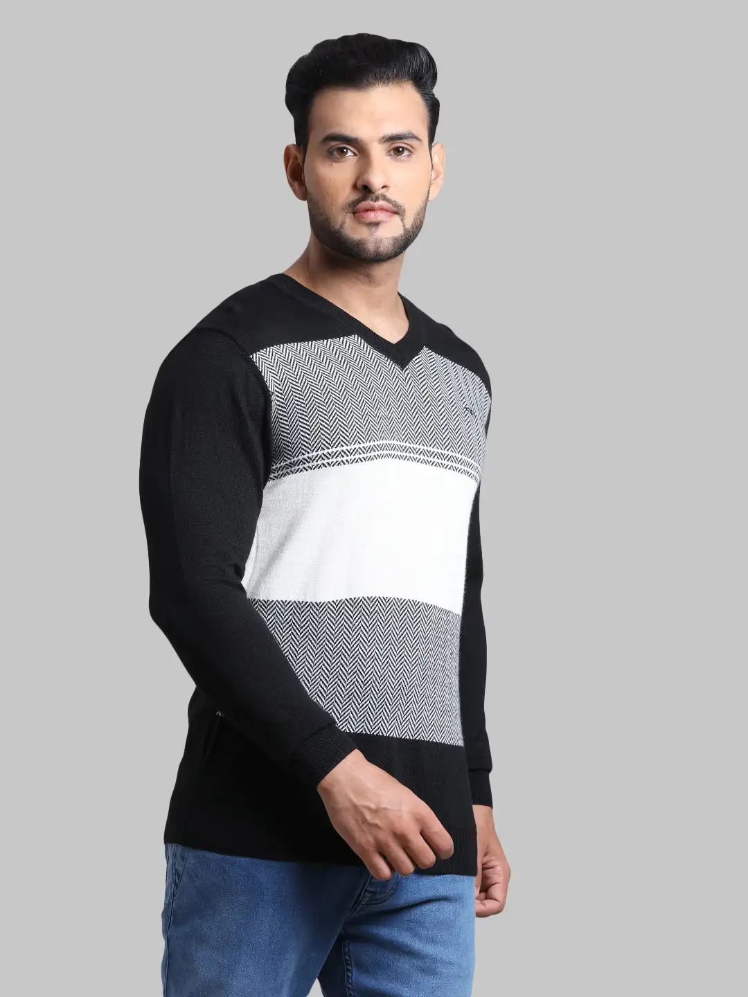 Men Black Tailored Fit Jacquard Acrylic Wool Blend Full Sleeve V Neck Collar Sweaters - Image 2