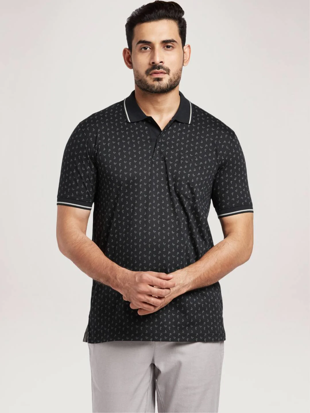 Men Black Tailored Fit Print Cotton Half Sleeve T-Shirt
