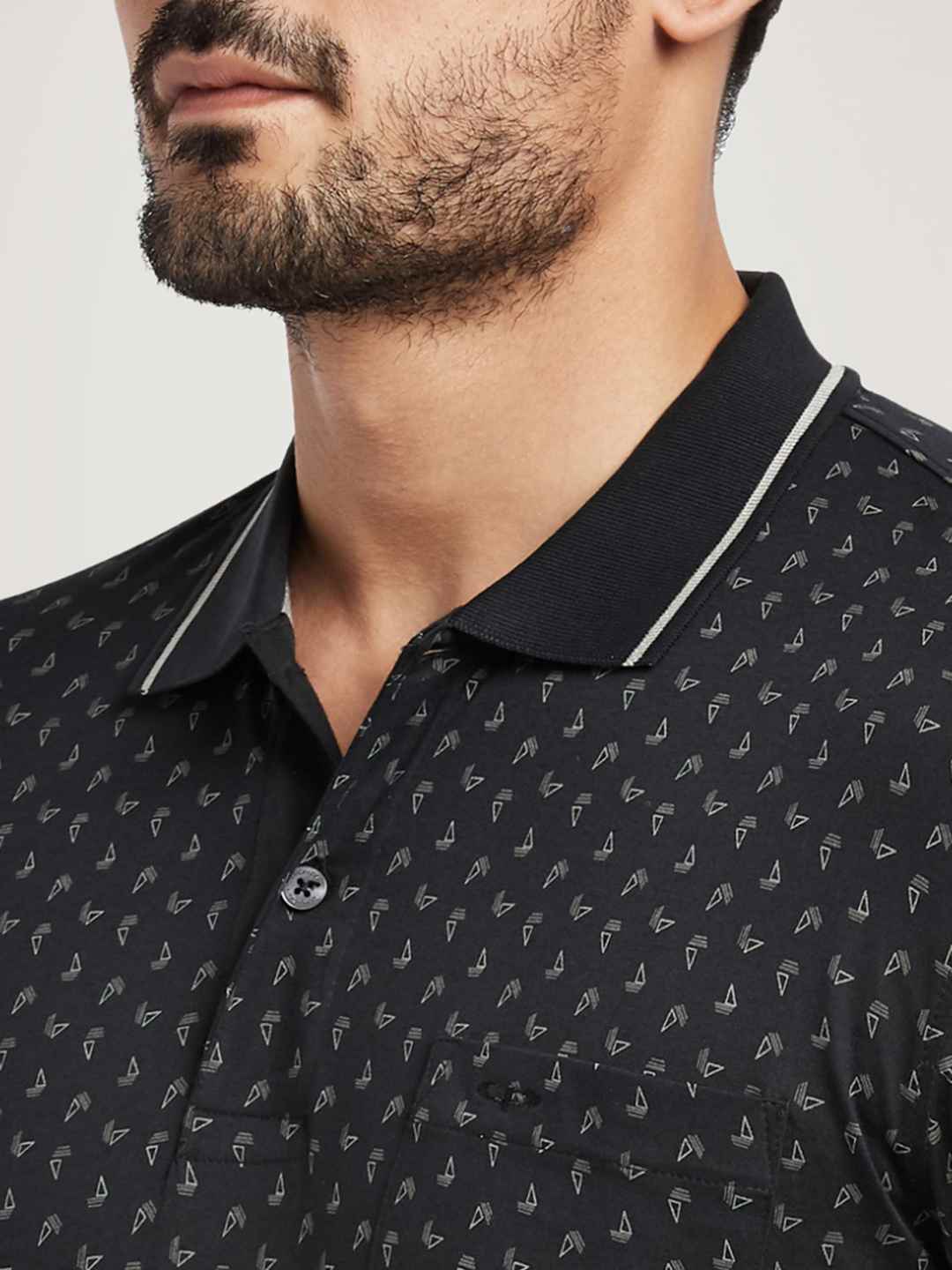 Men Black Tailored Fit Print Cotton Half Sleeve T-Shirt - Image 2