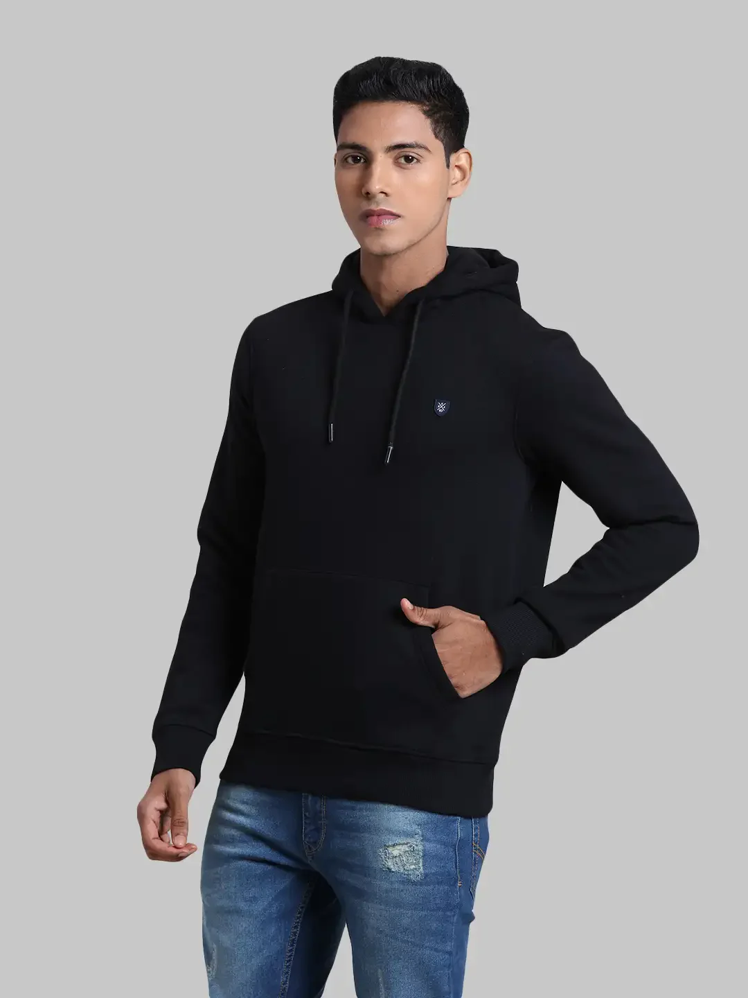 Men Black Tailored Fit Solid Cotton Full Sleeve Round Collar Sweatshirts - Image 3