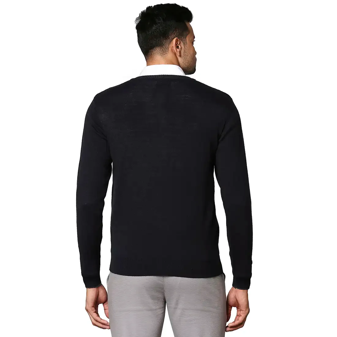 Men Blue Argyle Wool Blend Full Sleeve V Neck Collar Sweaters - Image 4