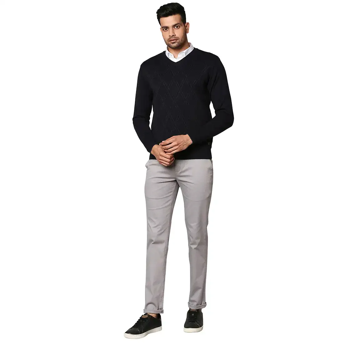 Men Blue Argyle Wool Blend Full Sleeve V Neck Collar Sweaters - Image 5