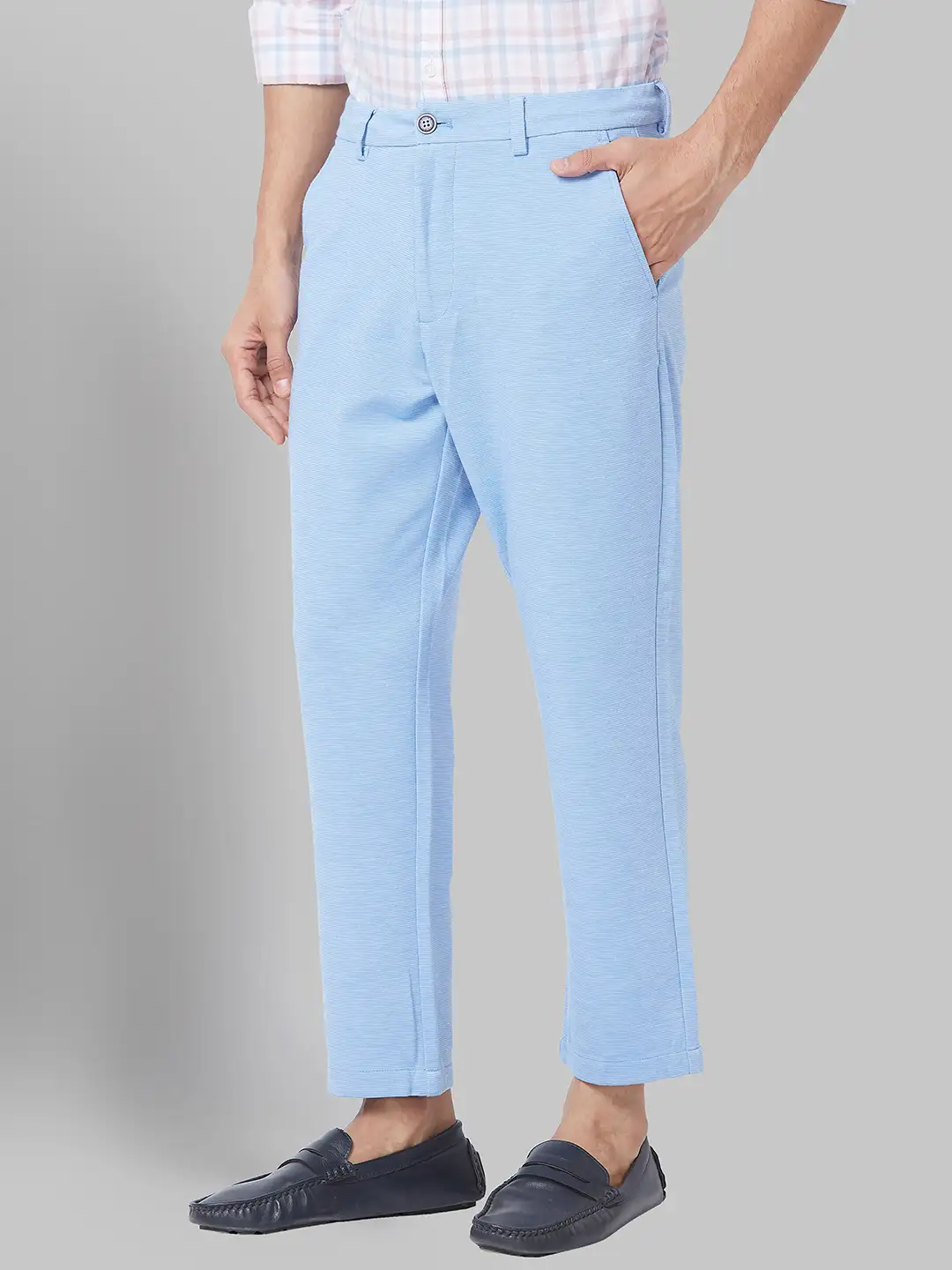 Men Blue Carrot Fit Solid Terylene Blend Trouser - Image 3
