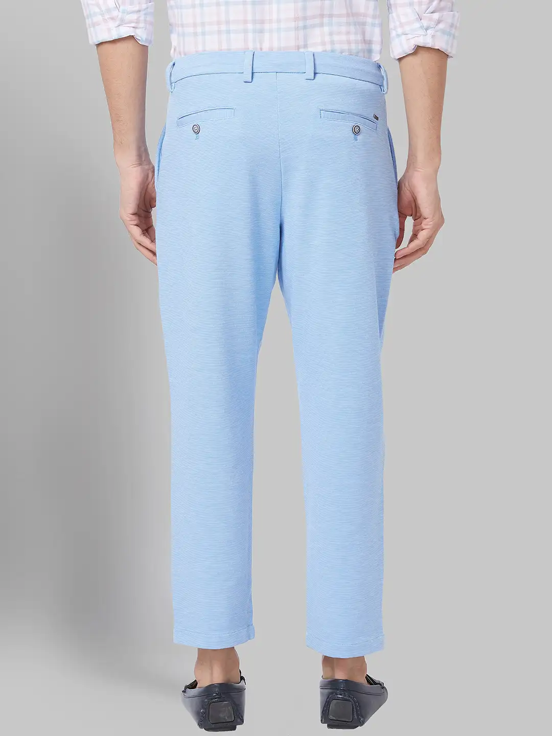 Men Blue Carrot Fit Solid Terylene Blend Trouser - Image 4