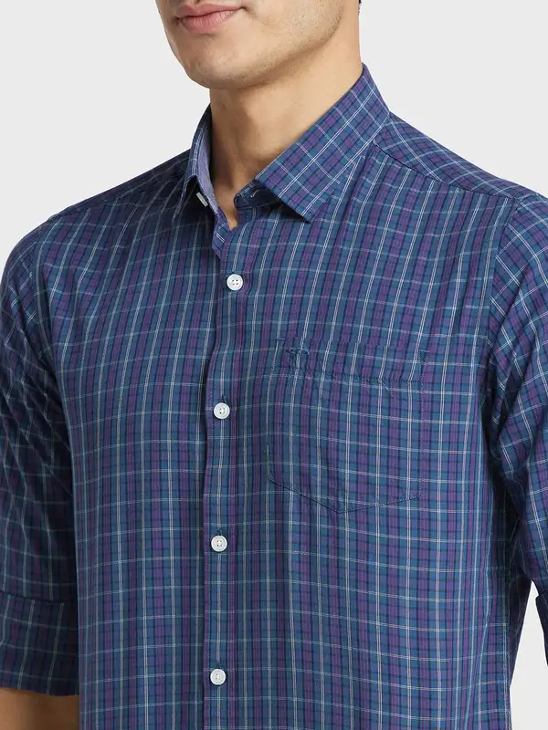 Men Blue Contemporary Fit Checks Cotton Blend Full Sleeve Shirts - Image 6
